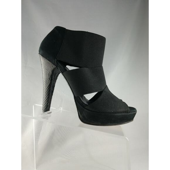 Jenni Kayne Shoes - Jenni Kayne Black Ankle Boots Sleek Design